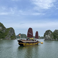 Jonque-privee-a-Lan-Ha